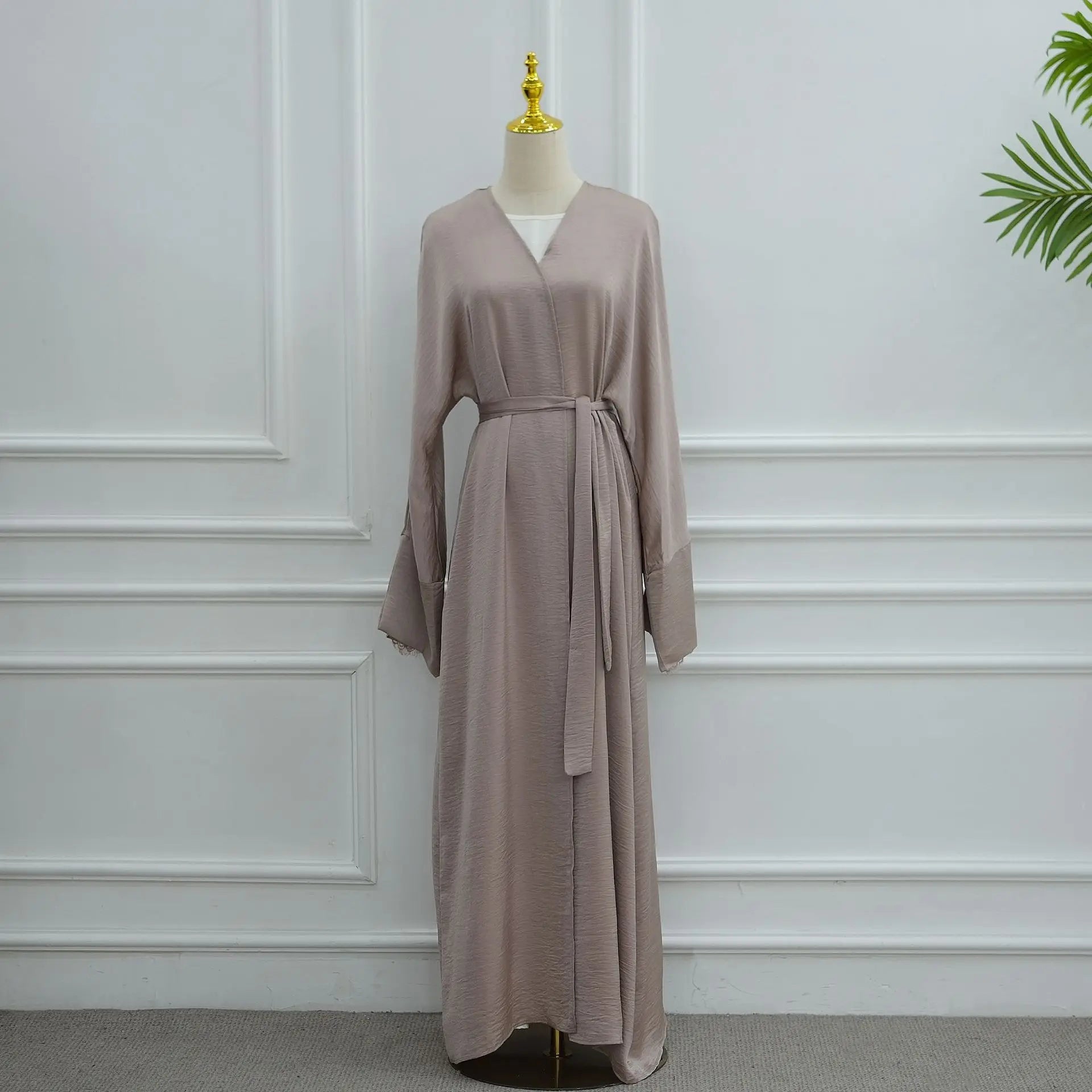 Luxury Dubai Modest Abaya for Muslim Women Ramadan Arabic Cardigan Coat Islamic Holiday Lace Outfit Eid New Turkey Kagtan Robe